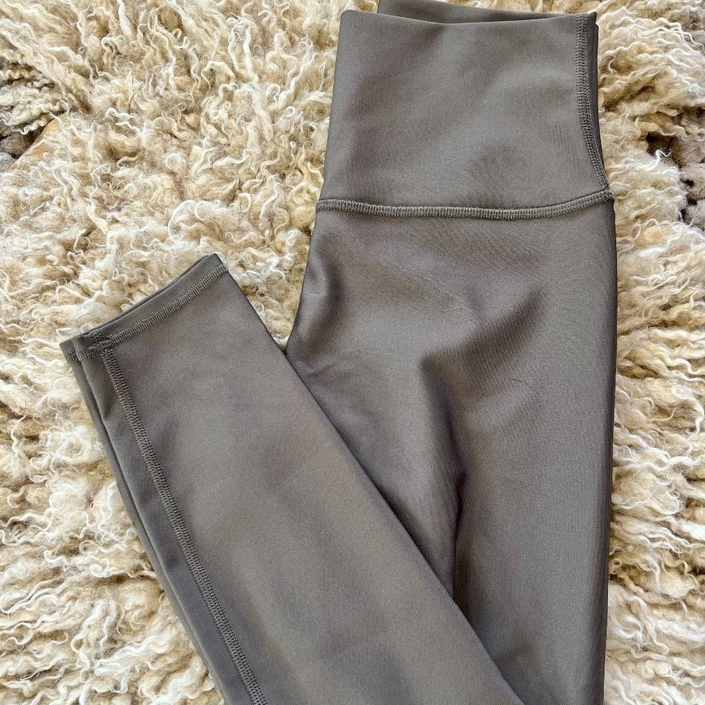 Alo 7/8 High-Waist Airlift Legging | Size S